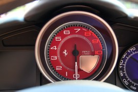 2012款法拉利California30到店实拍