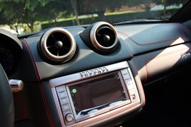 2012款法拉利California30到店实拍