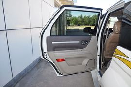 2012款中兴无限2.4L豪华型到店实拍