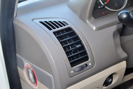 2012款中兴无限2.4L豪华型到店实拍