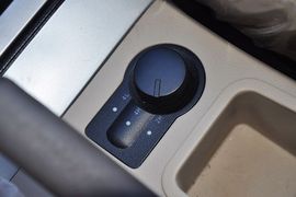 2012款中兴无限2.4L豪华型到店实拍