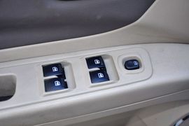 2012款中兴无限2.4L舒适型