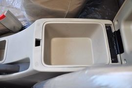 2012款中兴无限2.4L舒适型