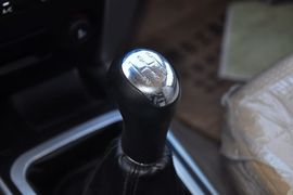 2012款中兴无限2.4L舒适型