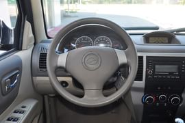 2012款中兴无限2.4L舒适型