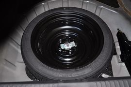 2012款三菱翼神1.8L