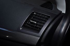 2012款三菱翼神1.8L