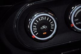 2012款三菱翼神1.8L
