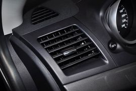 2012款三菱翼神1.8L