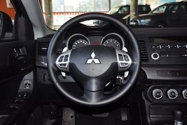 2012款三菱翼神1.8L
