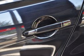 2012款三菱翼神1.8L