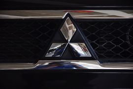 2012款三菱翼神1.8L
