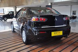 2012款三菱翼神1.8L