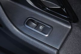 2012款斯柯达晶锐1.6L手动五周年典藏版