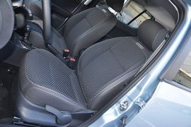 2012款斯柯达晶锐1.6L手动五周年典藏版