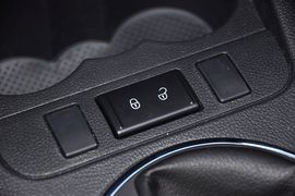 2012款斯柯达晶锐1.6L手动五周年典藏版