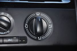 2012款斯柯达晶锐1.6L手动五周年典藏版