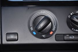 2012款斯柯达晶锐1.6L手动五周年典藏版