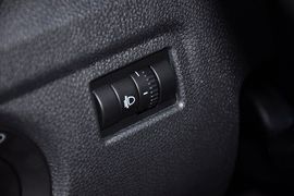 2012款斯柯达晶锐1.6L手动五周年典藏版