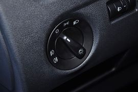 2012款斯柯达晶锐1.6L手动五周年典藏版