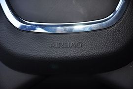 2012款斯柯达晶锐1.6L手动五周年典藏版