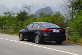 2012款东风悦达起亚K3桂林试驾实拍