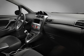2013款丰田Verso