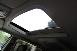 2012款克莱斯勒进口大捷龙试驾