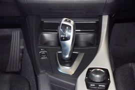 2012款宝马118i领先型