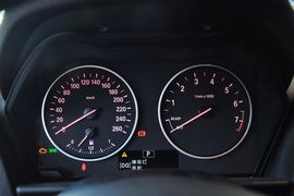 2012款宝马118i领先型