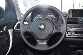 2012款宝马118i领先型