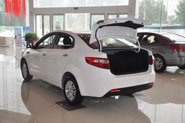 2012款起亚K2三厢1.4L手动十周年纪念版