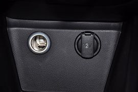 2012款起亚K2三厢1.4L手动十周年纪念版