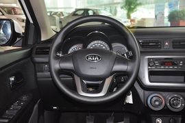 2012款起亚K2三厢1.4L手动十周年纪念版