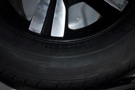 2012款起亚狮跑2.0GLS自动两驱型