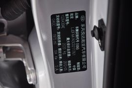 2012款起亚狮跑2.0GLS自动两驱型