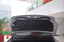 2012款起亚狮跑2.0GLS自动两驱型