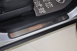 2012款起亚狮跑2.0GLS自动两驱型