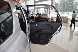 2012款起亚狮跑2.0GLS自动两驱型