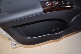 2012款起亚狮跑2.0GLS自动两驱型