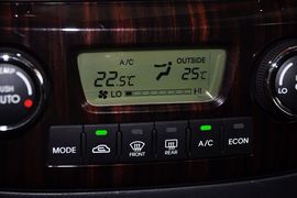 2012款起亚狮跑2.0GLS自动两驱型