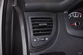 2012款起亚狮跑2.0GLS自动两驱型