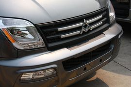 无锡试乘上汽大通V80