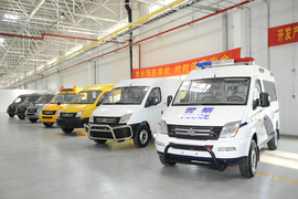 无锡试乘上汽大通V80