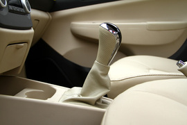 2012款吉利英伦SC6