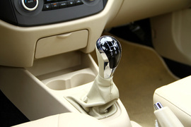 2012款吉利英伦SC6