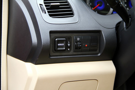 2012款吉利英伦SC6
