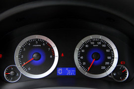 2012款吉利英伦SC6
