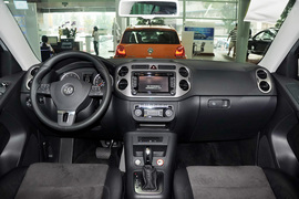 2012款大众途观2.0TSI旗舰版