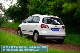 2011款进口大众CrossGolf试驾实拍
